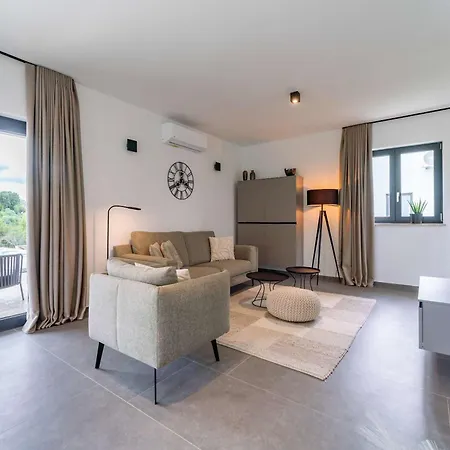 Villa Boutique Louisa *